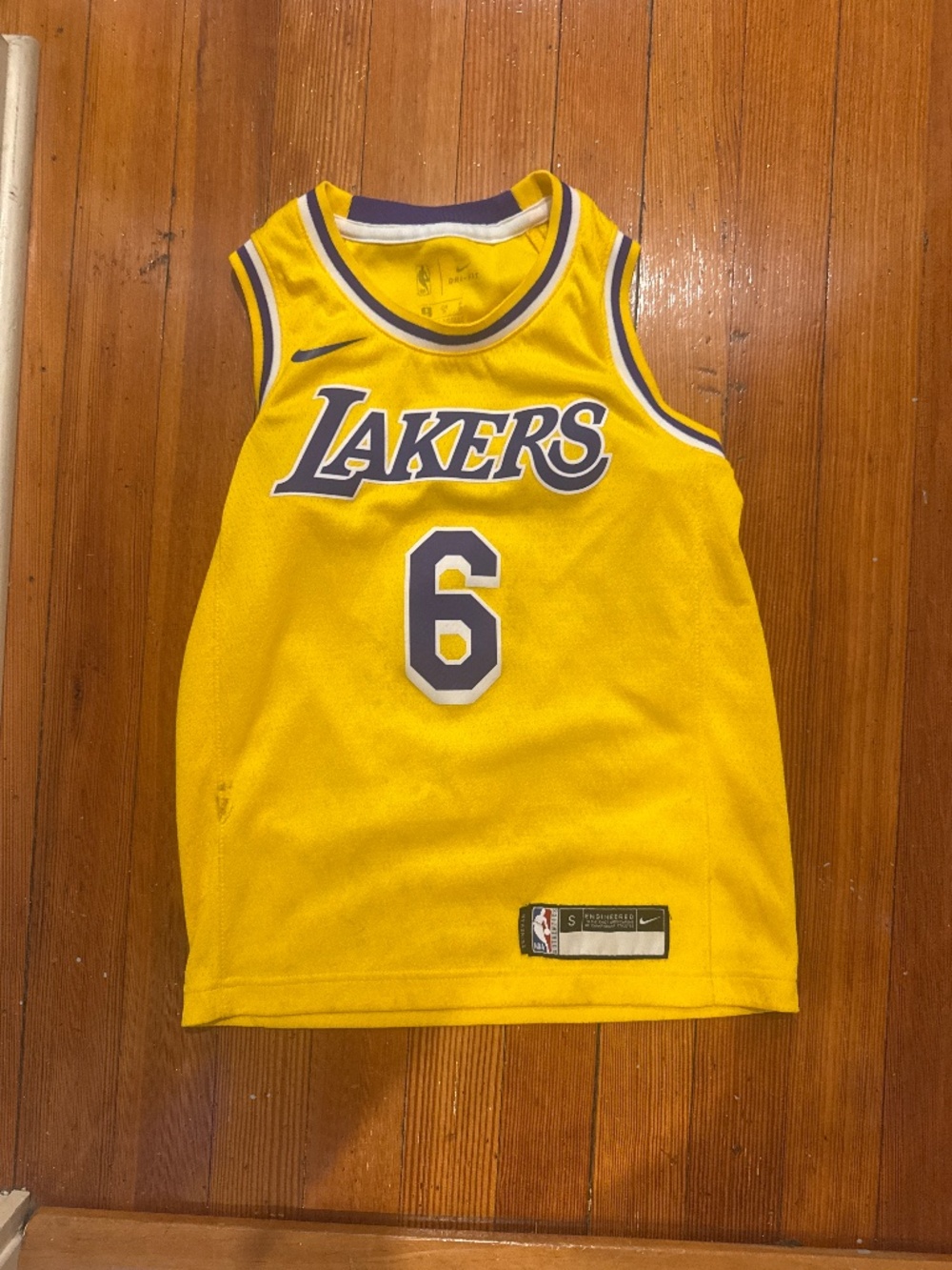 Nike LeBron James Los Angeles Lakers \#6 jersey in iconic Lakers gold 💜💛